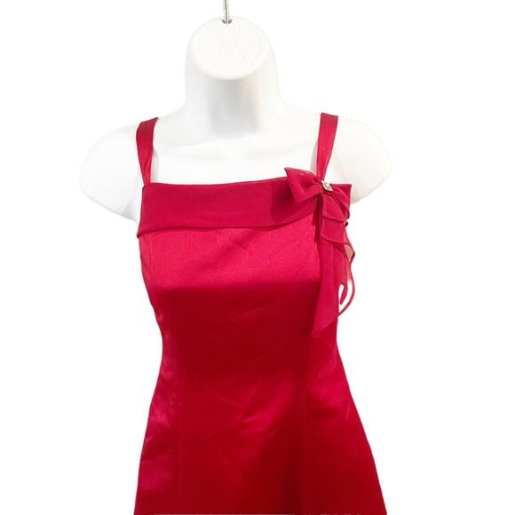 David’s Bridal Junior Bridesmaid Dress in Red Apple Style JB1509 Size 12 - Picture 7 of 12